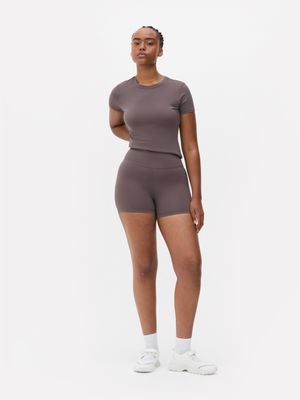 Micropantalones deportivos cortos y ultrasuaves