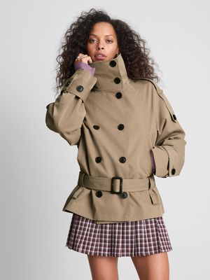 Gabardina de cuello alto de Paula Echevarría
