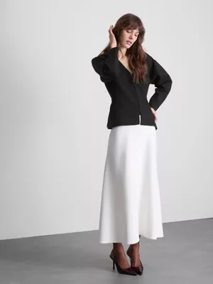 Cárdigan estructurado con cuello de pico