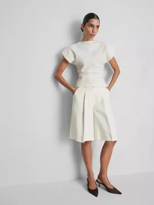 Top con cintura ceñida y mangas casquillo By Coleen