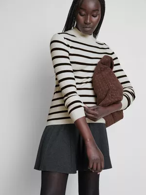 Jersey de canalé con cuello alto