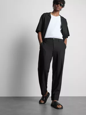 Pantalones holgados en mezcla de lino de The Edit